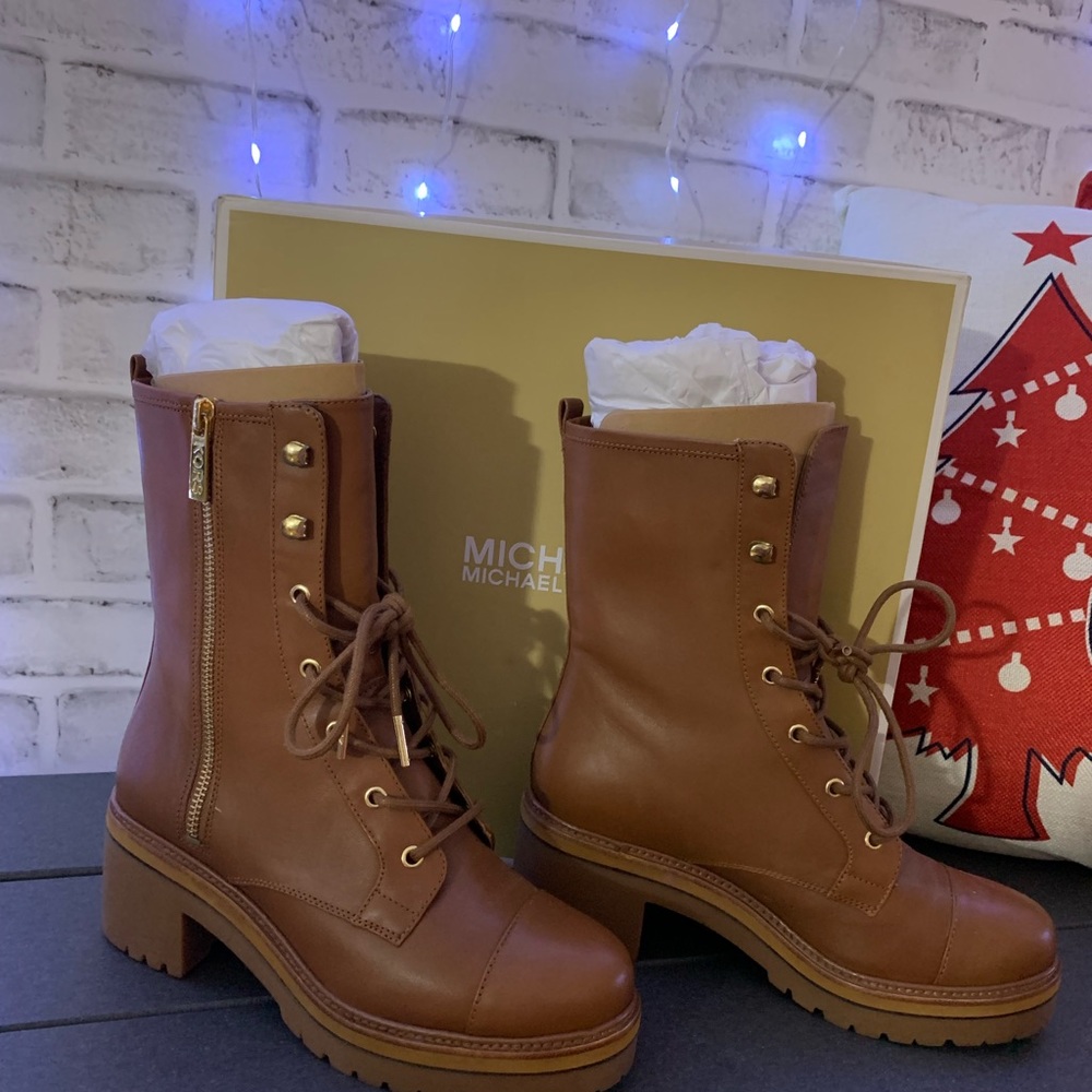 Michael KORS tan combat boots